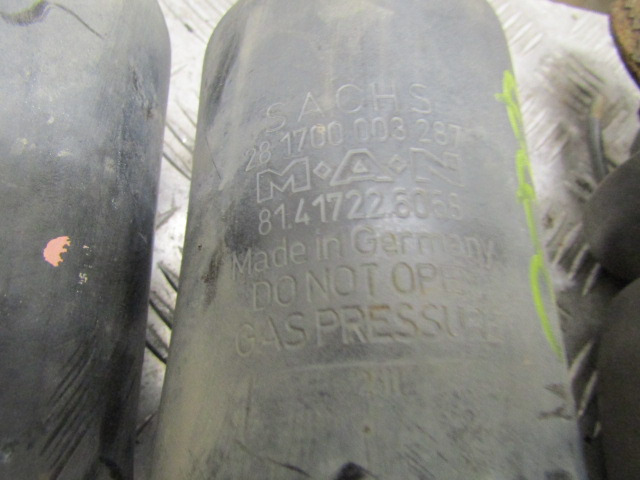 MAN TGS 440 TRACTOR UNIT (SET OF 4) CABSHOCKS P/NO 81.41722.6068 / 6073 - Кабіна й інтер'єр в категорії Вантажівки: фото 2 MAN TGS 440 TRACTOR UNIT (SET OF 4) CABSHOCKS P/NO 81.41722.6068 / 6073 - Кабіна й інтер'єр в категорії Вантажівки: фото 2