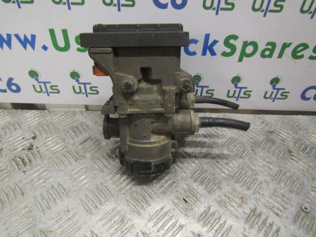 MAN TGS EBS MODULE P/NO 81.521060.6049 / K021204 - Деталі гальмівної системи в категорії Вантажівки: фото 1 MAN TGS EBS MODULE P/NO 81.521060.6049 / K021204 - Деталі гальмівної системи в категорії Вантажівки: фото 1