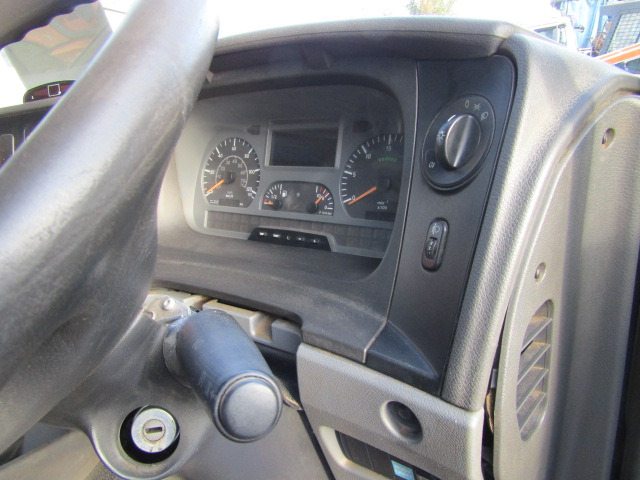 MERCEDES ATEGO 13TON CAB EX 2011 - Кабіна в категорії Вантажівки: фото 5 MERCEDES ATEGO 13TON CAB EX 2011 - Кабіна в категорії Вантажівки: фото 5
