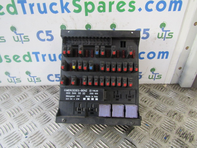 MERCEDES ATEGO FUSEBOARD P/NO A001 543 3615 - Електрична система в категорії Вантажівки: фото 1 MERCEDES ATEGO FUSEBOARD P/NO A001 543 3615 - Електрична система в категорії Вантажівки: фото 1