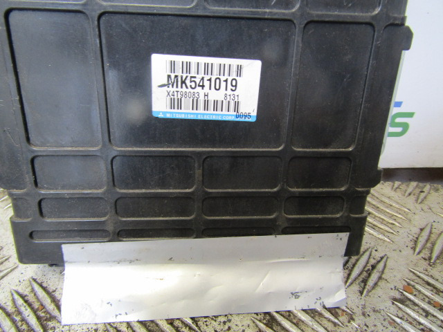 MITSUBISHI CANTER CONTROL MODULE P/NO MK541019 - Блок управління в категорії Вантажівки: фото 2 MITSUBISHI CANTER CONTROL MODULE P/NO MK541019 - Блок управління в категорії Вантажівки: фото 2