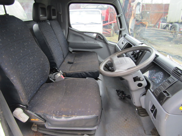 MITSUBISHI FUSO 35C13 EURO 5 CAB 2012 - Кабіна в категорії Вантажівки: фото 3 MITSUBISHI FUSO 35C13 EURO 5 CAB 2012 - Кабіна в категорії Вантажівки: фото 3