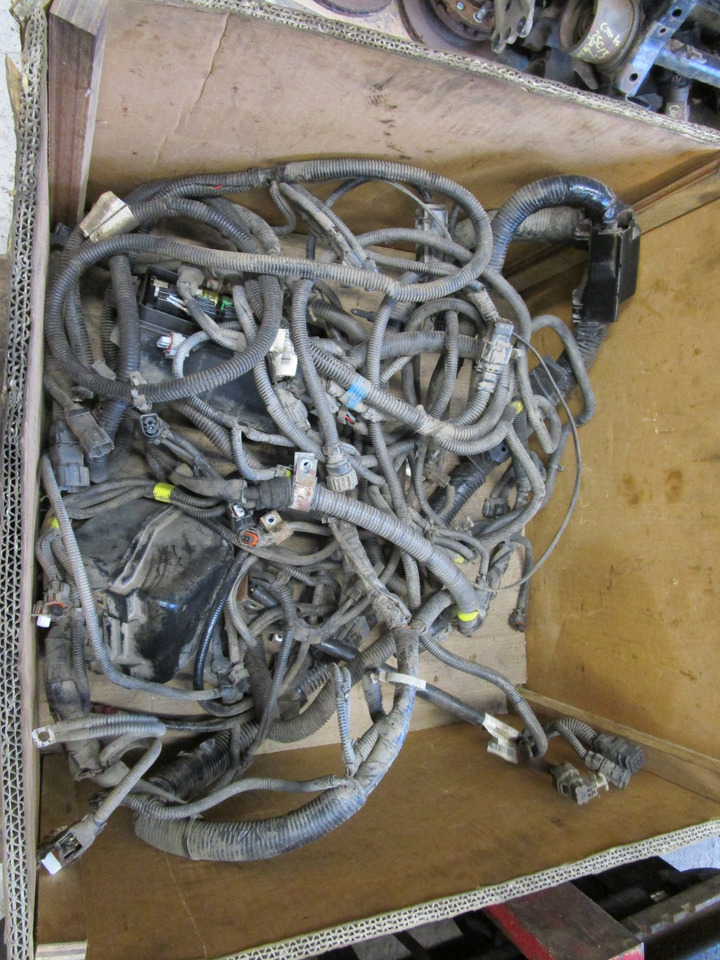 MITSUBISHI FUSO 4P10 COMPLETE WIRING HARNESS - Електрична система в категорії Вантажівки: фото 2 MITSUBISHI FUSO 4P10 COMPLETE WIRING HARNESS - Електрична система в категорії Вантажівки: фото 2