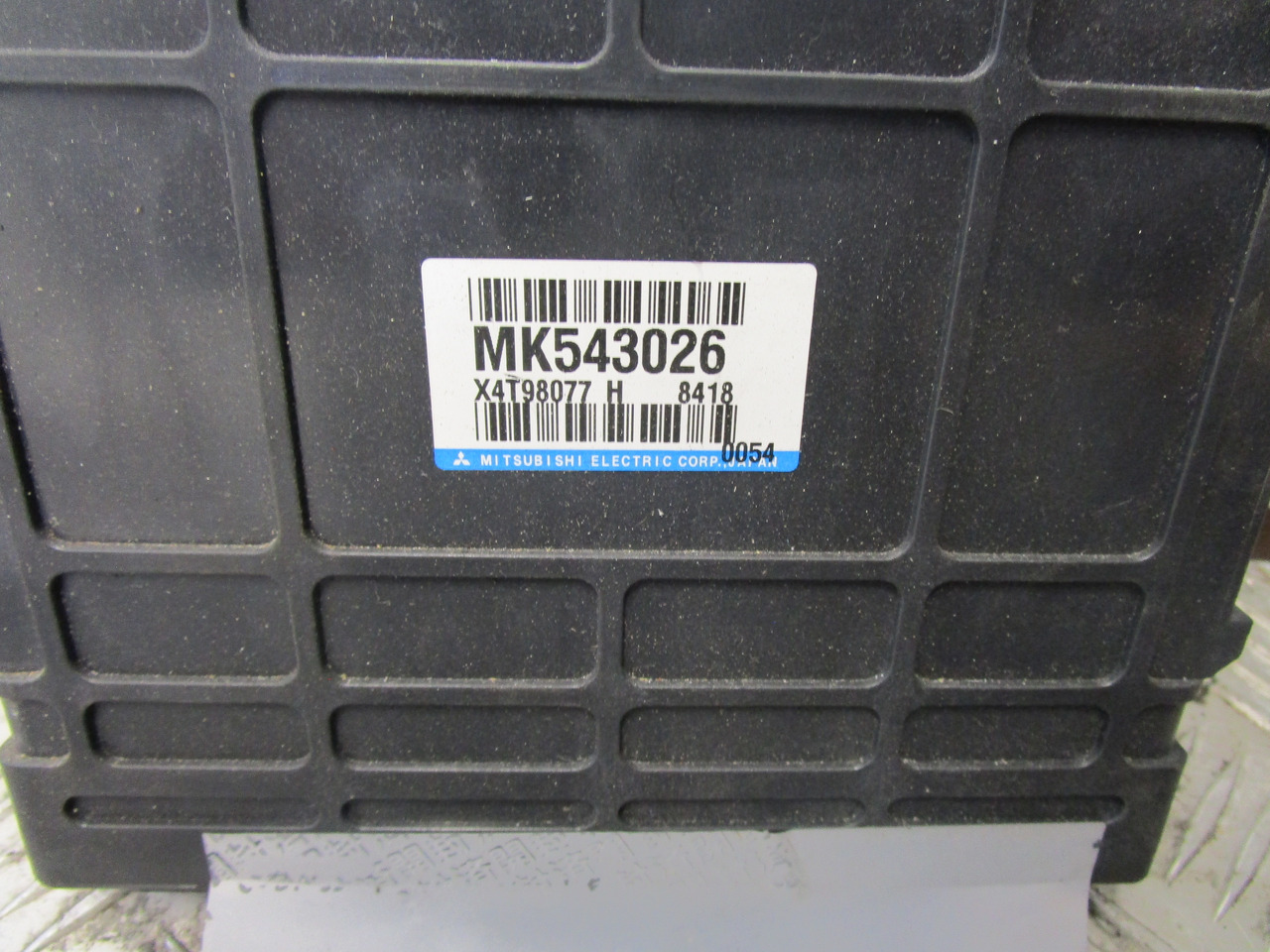 MITSUBISHI FUSO CONTROL UNIT P/NO MK543026 - Електрична система в категорії Вантажівки: фото 2 MITSUBISHI FUSO CONTROL UNIT P/NO MK543026 - Електрична система в категорії Вантажівки: фото 2