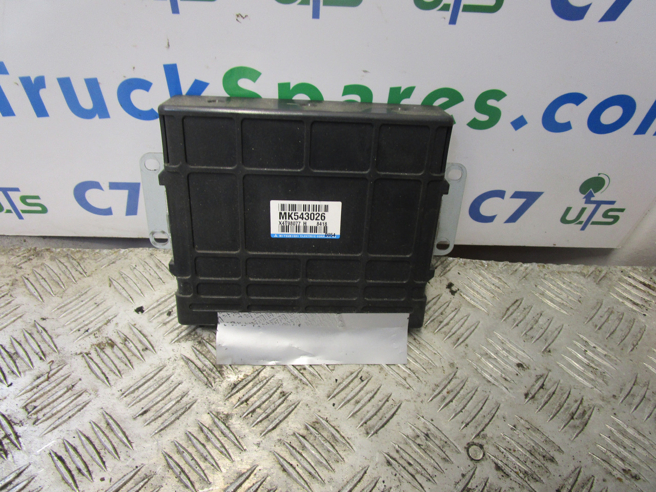MITSUBISHI FUSO CONTROL UNIT P/NO MK543026 - Електрична система в категорії Вантажівки: фото 1 MITSUBISHI FUSO CONTROL UNIT P/NO MK543026 - Електрична система в категорії Вантажівки: фото 1