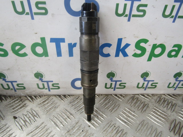 VOLVO FE D7E INJECTORS AND CLAMPS BOSCH SET OF 6 - Паливна система в категорії Вантажівки: фото 2 VOLVO FE D7E INJECTORS AND CLAMPS BOSCH SET OF 6 - Паливна система в категорії Вантажівки: фото 2