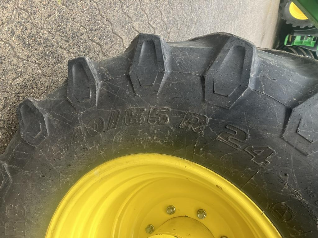 Трактор John Deere 6130R: фото 7