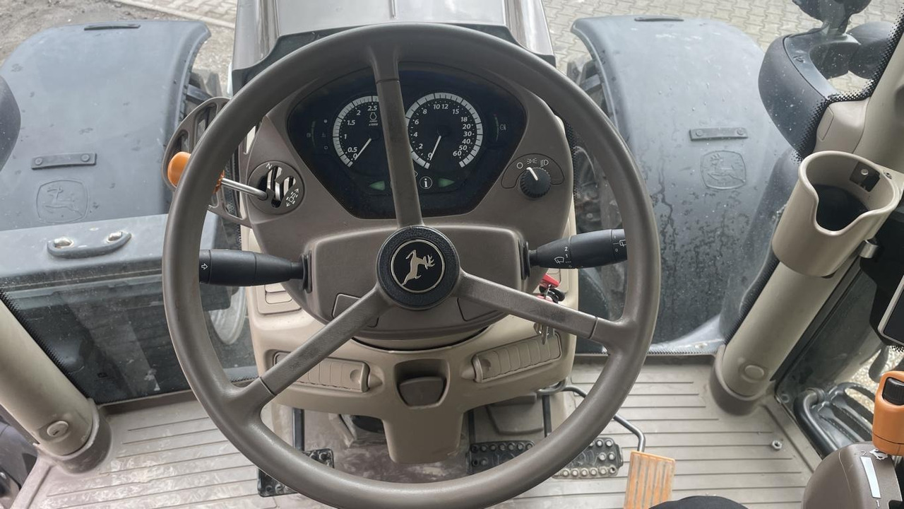 Трактор John Deere 6195R: фото 10