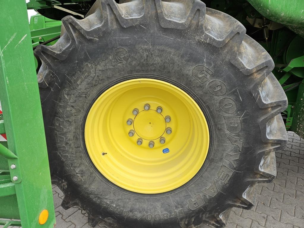 John Deere T560I - Зернозбиральний комбайн: фото 4 John Deere T560I - Зернозбиральний комбайн: фото 4