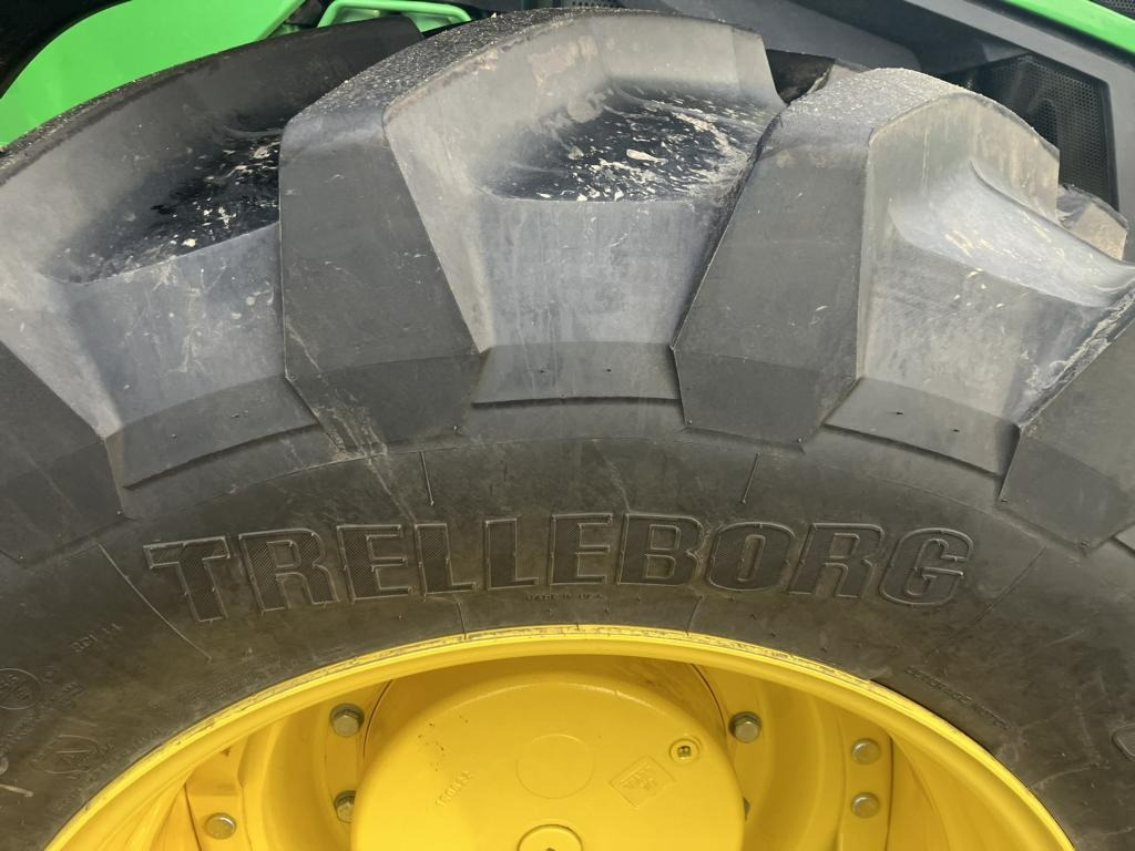 John Deere TRAKTOR 8R340 - Трактор: фото 4 John Deere TRAKTOR 8R340 - Трактор: фото 4