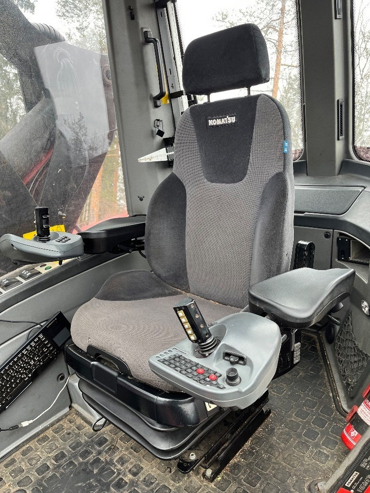 Komatsu 911 - Харвестер: фото 5 Komatsu 911 - Харвестер: фото 5