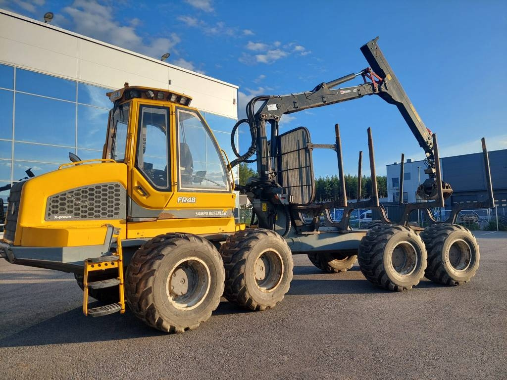 Sampo-Rosenlew FR 48 - Форвардер: фото 1 Sampo-Rosenlew FR 48 - Форвардер: фото 1