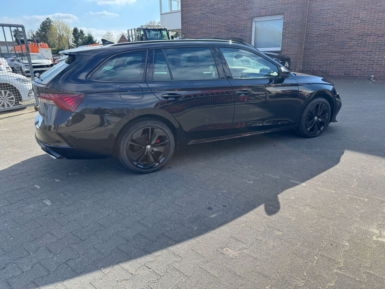 Skoda Octavia Combi RS 2.0 TDI 147kW 7-Gang DSG Pano - Легковий автомобіль: фото 5 Skoda Octavia Combi RS 2.0 TDI 147kW 7-Gang DSG Pano - Легковий автомобіль: фото 5