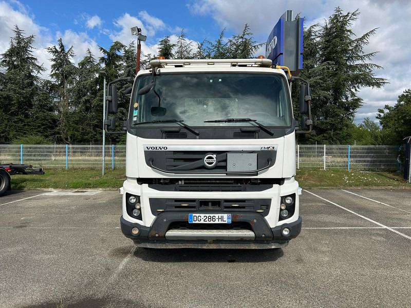 Volvo FMX - Гаковий мультиліфт вантажівка: фото 5 Volvo FMX - Гаковий мультиліфт вантажівка: фото 5