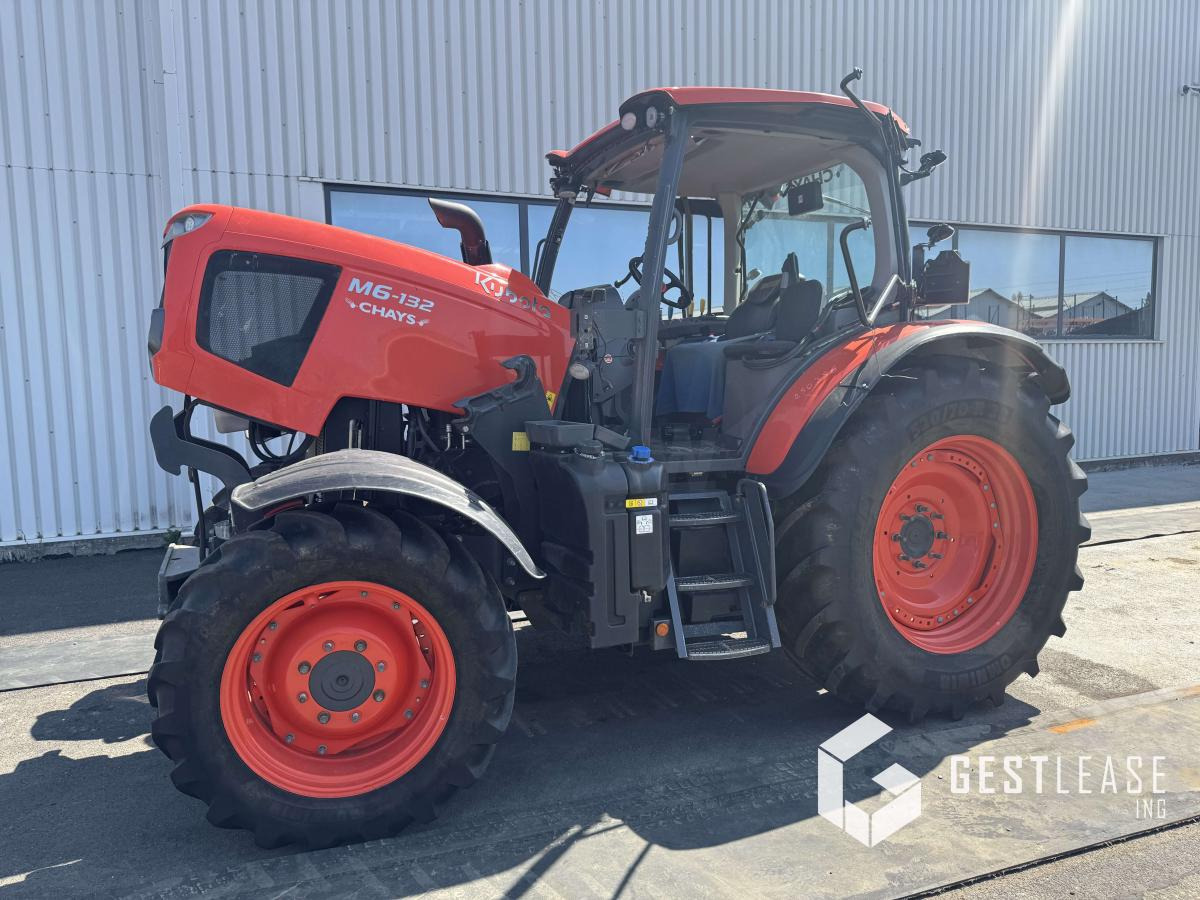 Kubota M6-132 - Трактор: фото 1 Kubota M6-132 - Трактор: фото 1