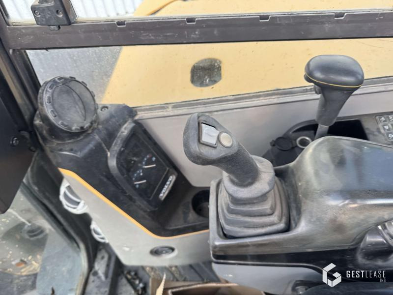 Міні-екскаватор Volvo ECR88 D: фото 10