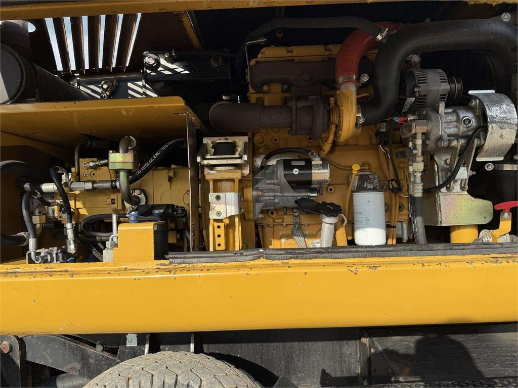 Колісний екскаватор CAT M315C: фото 13 Колісний екскаватор CAT M315C: фото 13