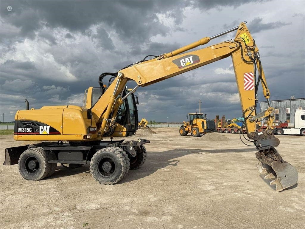 Колісний екскаватор CAT M315C: фото 8 Колісний екскаватор CAT M315C: фото 8