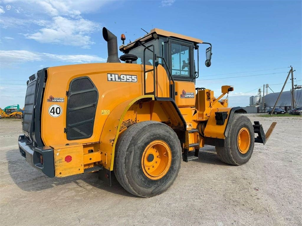 Hyundai HL 955 - Колісний навантажувач: фото 3 Hyundai HL 955 - Колісний навантажувач: фото 3