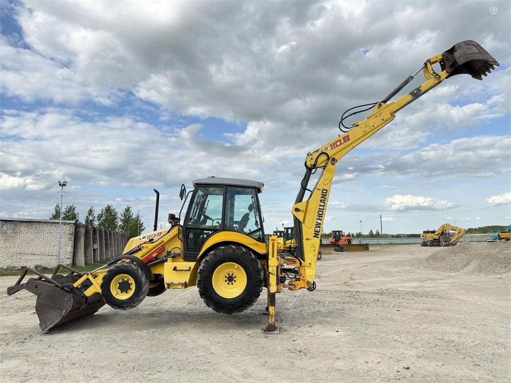 New Holland LB 110 B-4PT - Екскаватор-навантажувач: фото 3 New Holland LB 110 B-4PT - Екскаватор-навантажувач: фото 3