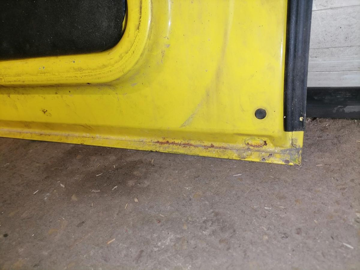 DAF Cab side door 1311495 - Універсальна частина в категорії Вантажівки: фото 4 DAF Cab side door 1311495 - Універсальна частина в категорії Вантажівки: фото 4