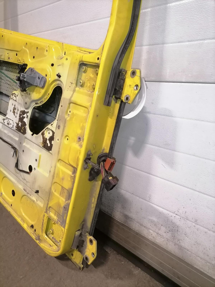 DAF Door 1676218 - Двері та запчастини в категорії Вантажівки: фото 3 DAF Door 1676218 - Двері та запчастини в категорії Вантажівки: фото 3