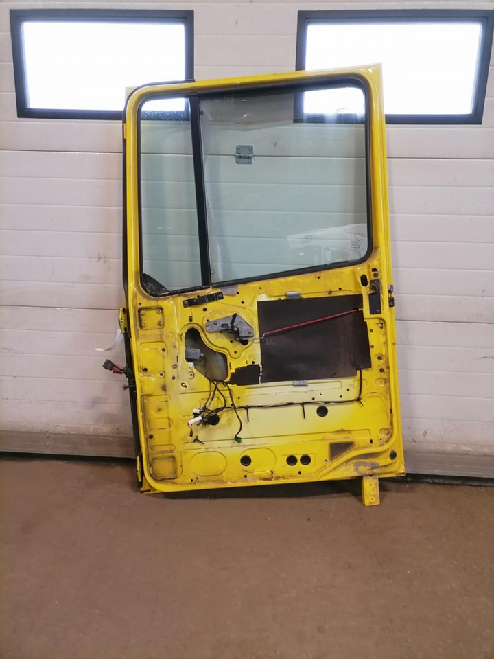 DAF Door 1676219 - Двері та запчастини в категорії Вантажівки: фото 4 DAF Door 1676219 - Двері та запчастини в категорії Вантажівки: фото 4