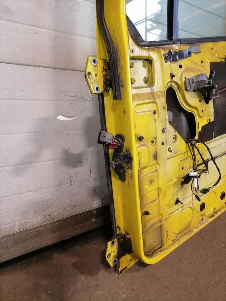 DAF Door 1676219 - Двері та запчастини в категорії Вантажівки: фото 5 DAF Door 1676219 - Двері та запчастини в категорії Вантажівки: фото 5