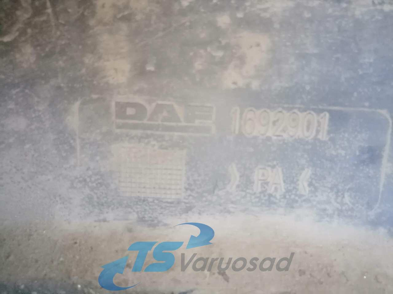 DAF Fan shroud 1692901 - Радіатор в категорії Вантажівки: фото 4 DAF Fan shroud 1692901 - Радіатор в категорії Вантажівки: фото 4