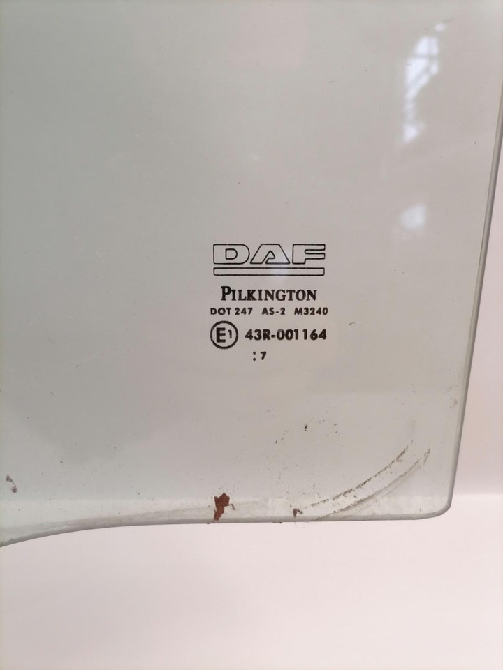 DAF Küljeklaas, vasak 1284623 - Скло та запчастини в категорії Вантажівки: фото 3 DAF Küljeklaas, vasak 1284623 - Скло та запчастини в категорії Вантажівки: фото 3