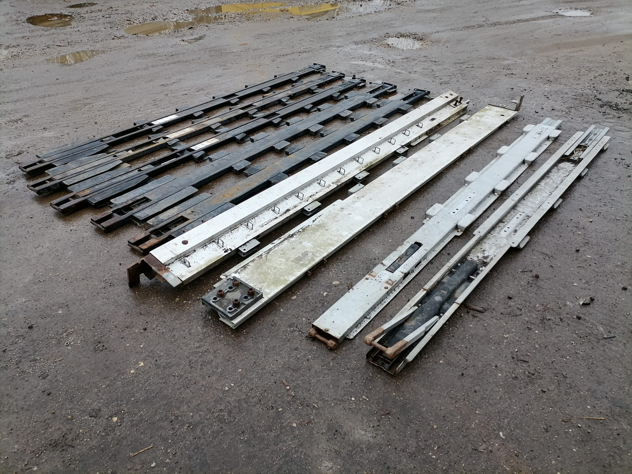 KRONE Haagise tugipostid 515068374 - Універсальна частина в категорії Вантажівки: фото 4 KRONE Haagise tugipostid 515068374 - Універсальна частина в категорії Вантажівки: фото 4