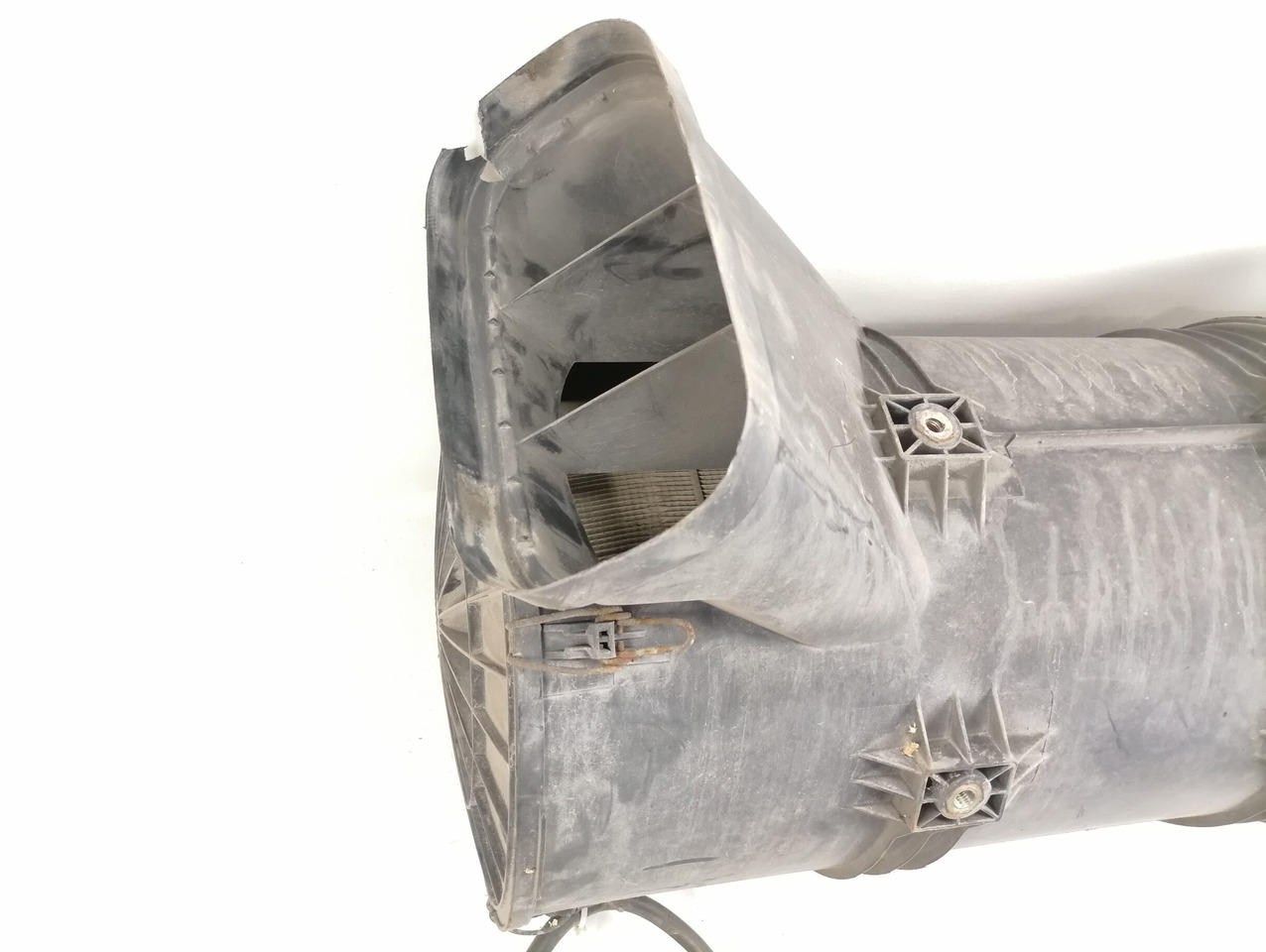 Система забору повітря в категорії Вантажівки MAN Air filter housing 81084006012: фото 6 Система забору повітря в категорії Вантажівки MAN Air filter housing 81084006012: фото 6