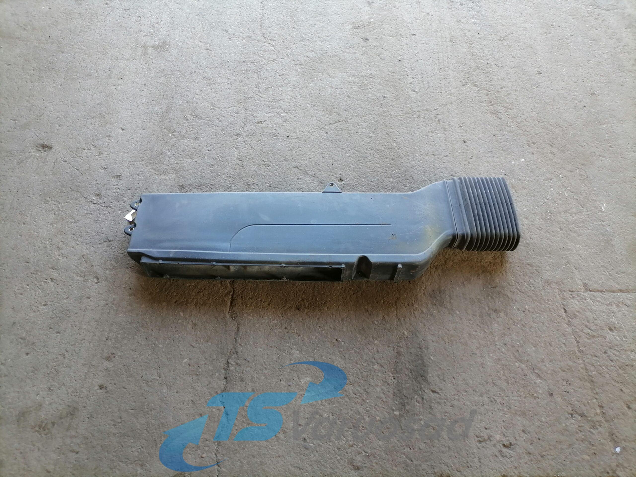 MAN Air intake 81082010400 - Система забору повітря в категорії Вантажівки: фото 1 MAN Air intake 81082010400 - Система забору повітря в категорії Вантажівки: фото 1