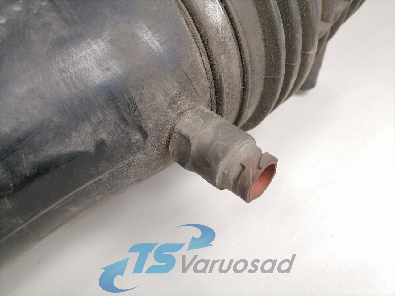 MAN Air intake 81082010404 - Система забору повітря в категорії Вантажівки: фото 2 MAN Air intake 81082010404 - Система забору повітря в категорії Вантажівки: фото 2