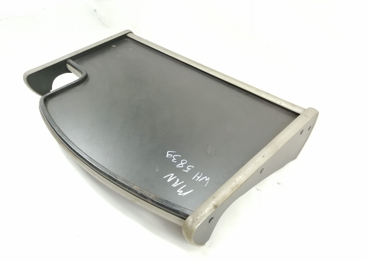 MAN Armatuurlaua pealne lisalaud - Універсальна частина в категорії Вантажівки: фото 2 MAN Armatuurlaua pealne lisalaud - Універсальна частина в категорії Вантажівки: фото 2