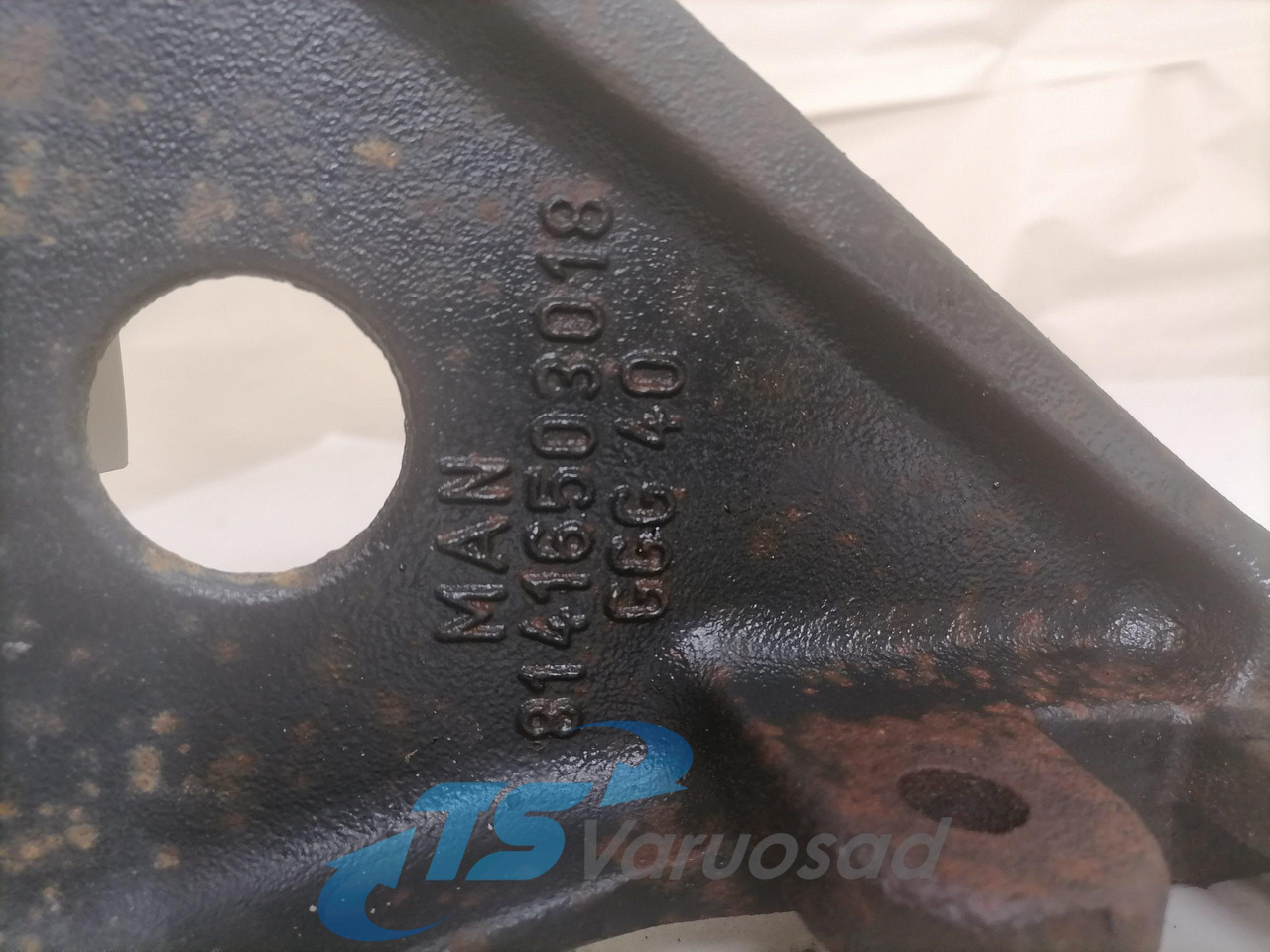 MAN Bummmmper bracket 81416503018 - Бампер в категорії Вантажівки: фото 3 MAN Bummmmper bracket 81416503018 - Бампер в категорії Вантажівки: фото 3