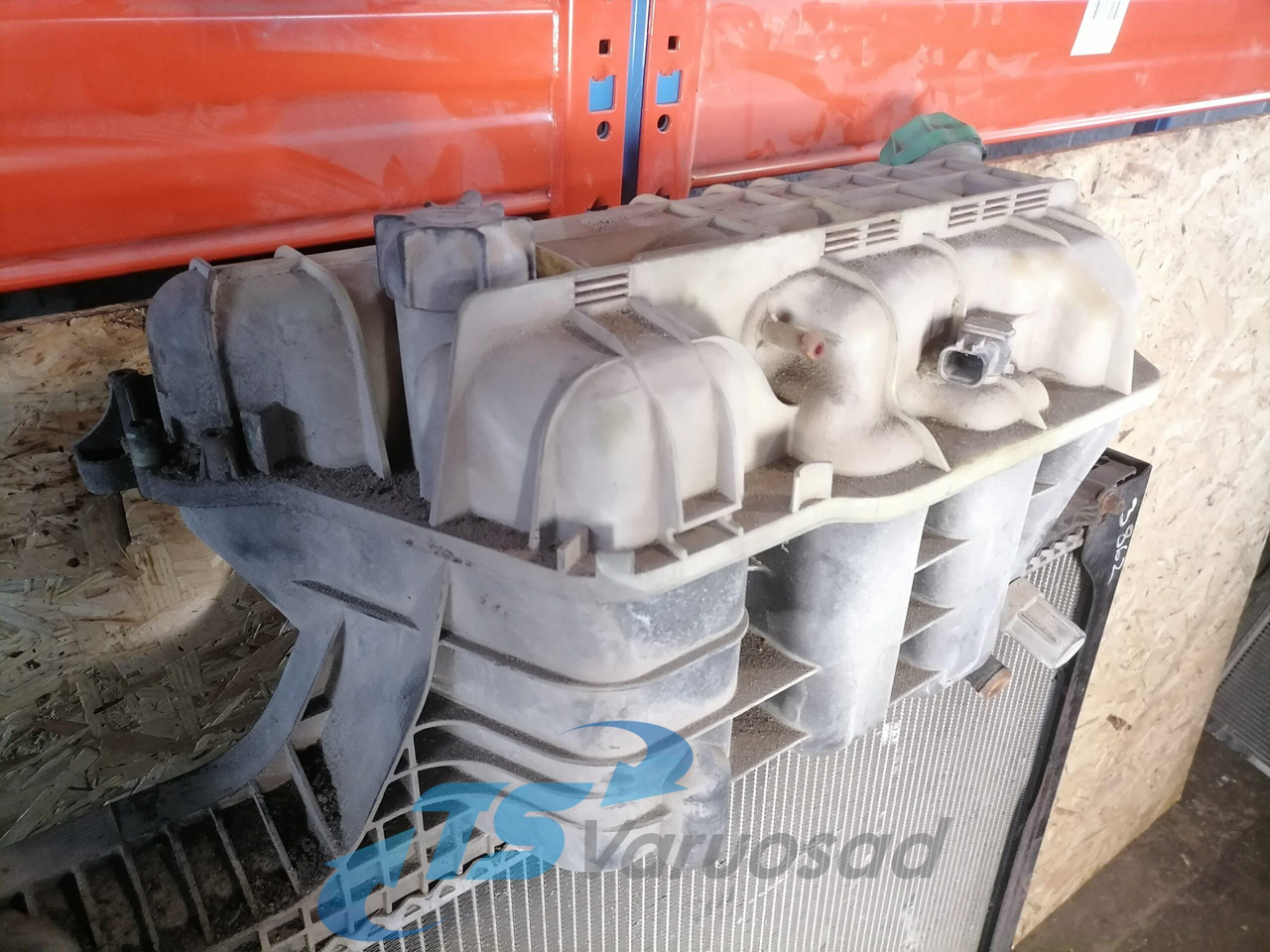 MAN Cooling radiator 81061016512 - Радіатор в категорії Вантажівки: фото 4 MAN Cooling radiator 81061016512 - Радіатор в категорії Вантажівки: фото 4