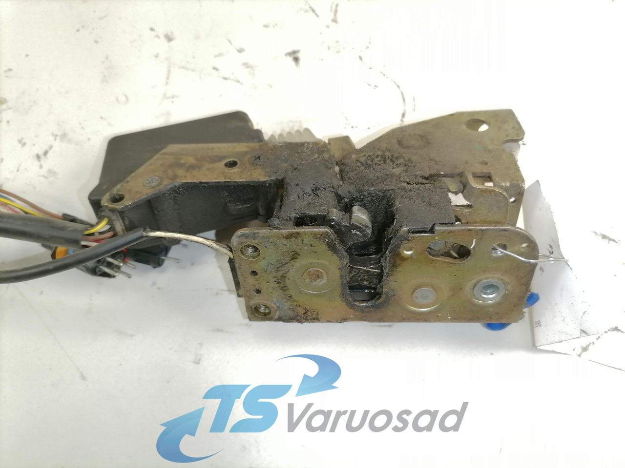 MAN Door lock 81626806122 - Двері та запчастини в категорії Вантажівки: фото 3 MAN Door lock 81626806122 - Двері та запчастини в категорії Вантажівки: фото 3
