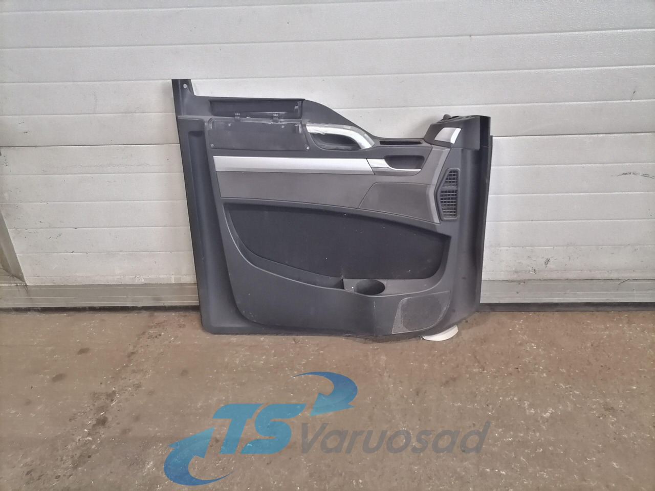 MAN Door trim panel 81626306109 - Двері та запчастини в категорії Вантажівки: фото 1 MAN Door trim panel 81626306109 - Двері та запчастини в категорії Вантажівки: фото 1