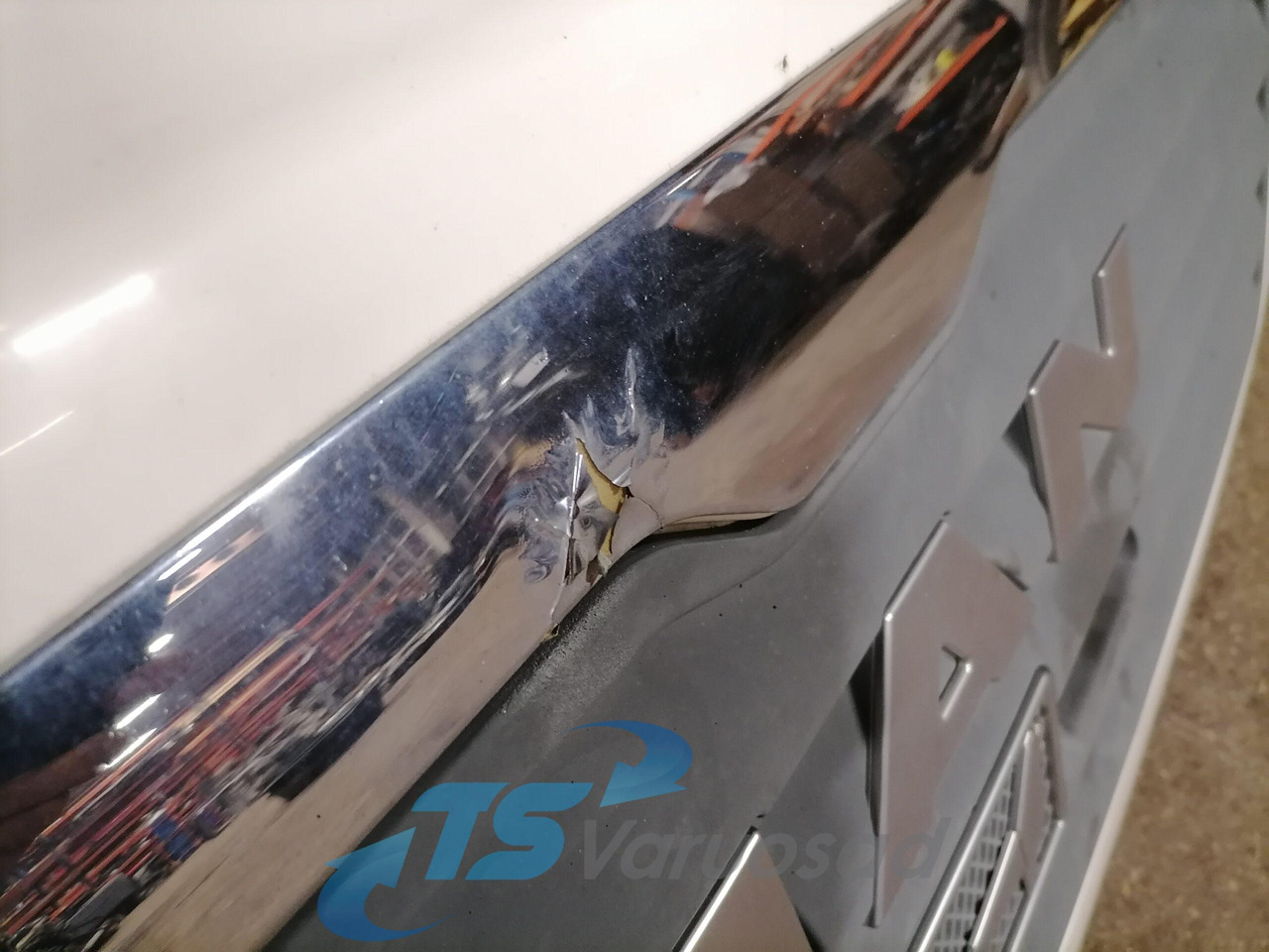 MAN Grille panel 81611100053 - Решітка радіатора в категорії Вантажівки: фото 5 MAN Grille panel 81611100053 - Решітка радіатора в категорії Вантажівки: фото 5