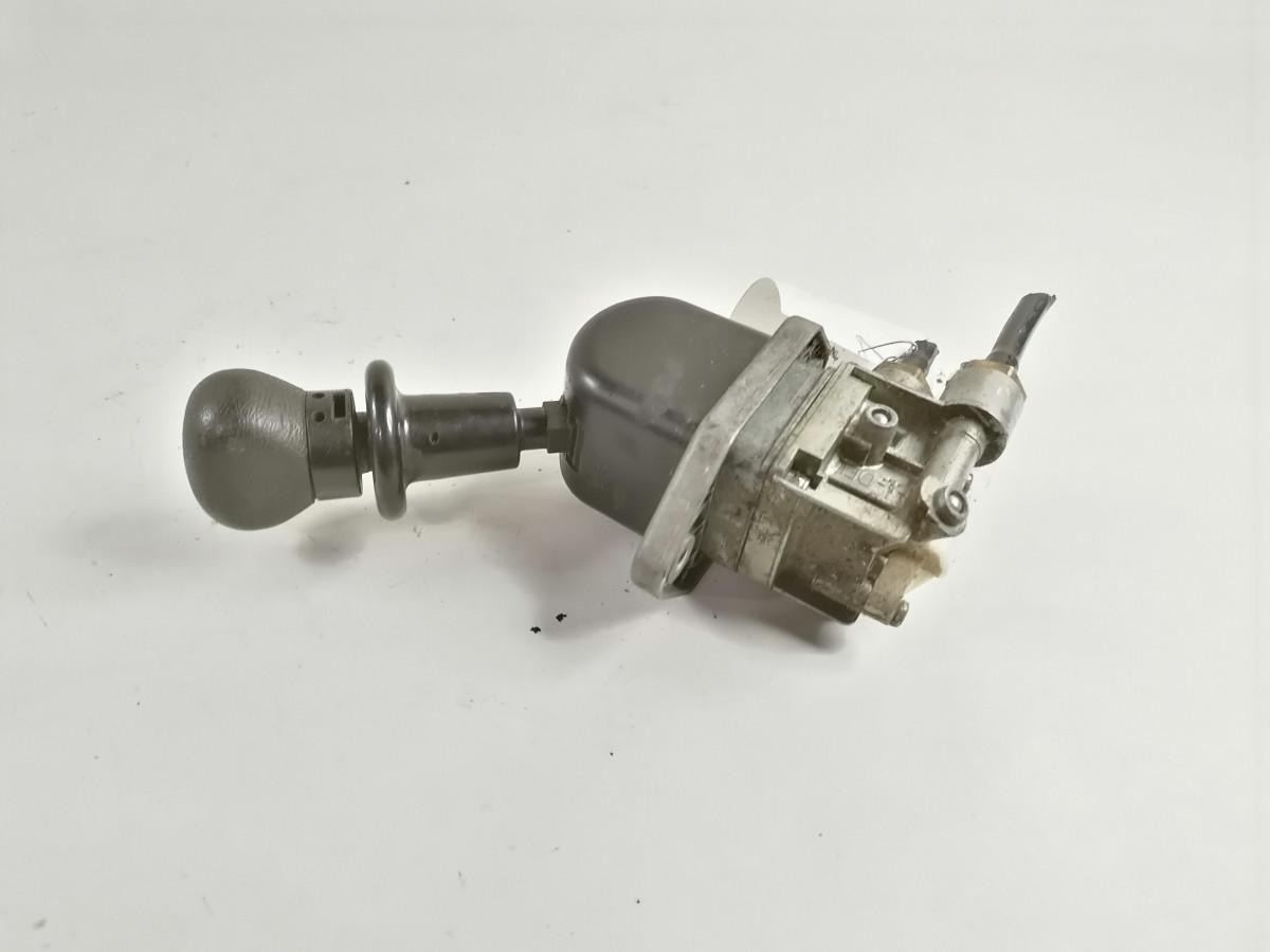 MAN Handbrake control lever 81523156156 - Універсальна частина в категорії Вантажівки: фото 3 MAN Handbrake control lever 81523156156 - Універсальна частина в категорії Вантажівки: фото 3