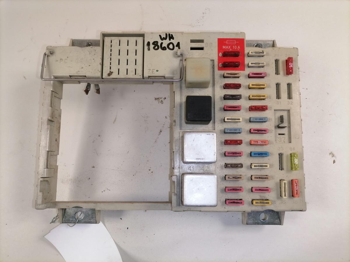 MAN Kaitsmepaneel 81254446074 - Запобіжник в категорії Вантажівки: фото 2 MAN Kaitsmepaneel 81254446074 - Запобіжник в категорії Вантажівки: фото 2