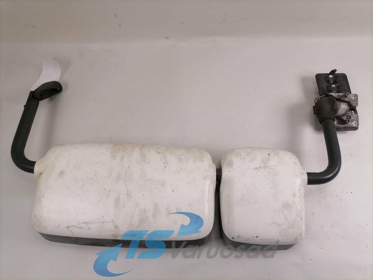 MAN Küljepeegel, parem 81637316560 - Дзеркало заднього виду в категорії Вантажівки: фото 2 MAN Küljepeegel, parem 81637316560 - Дзеркало заднього виду в категорії Вантажівки: фото 2