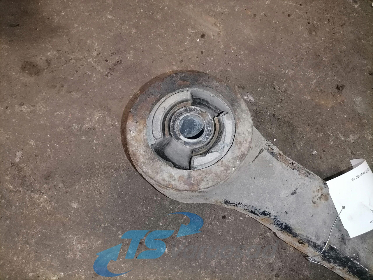 MAN Torque rod 81432203049 - Вісь та запчастини в категорії Вантажівки: фото 2 MAN Torque rod 81432203049 - Вісь та запчастини в категорії Вантажівки: фото 2