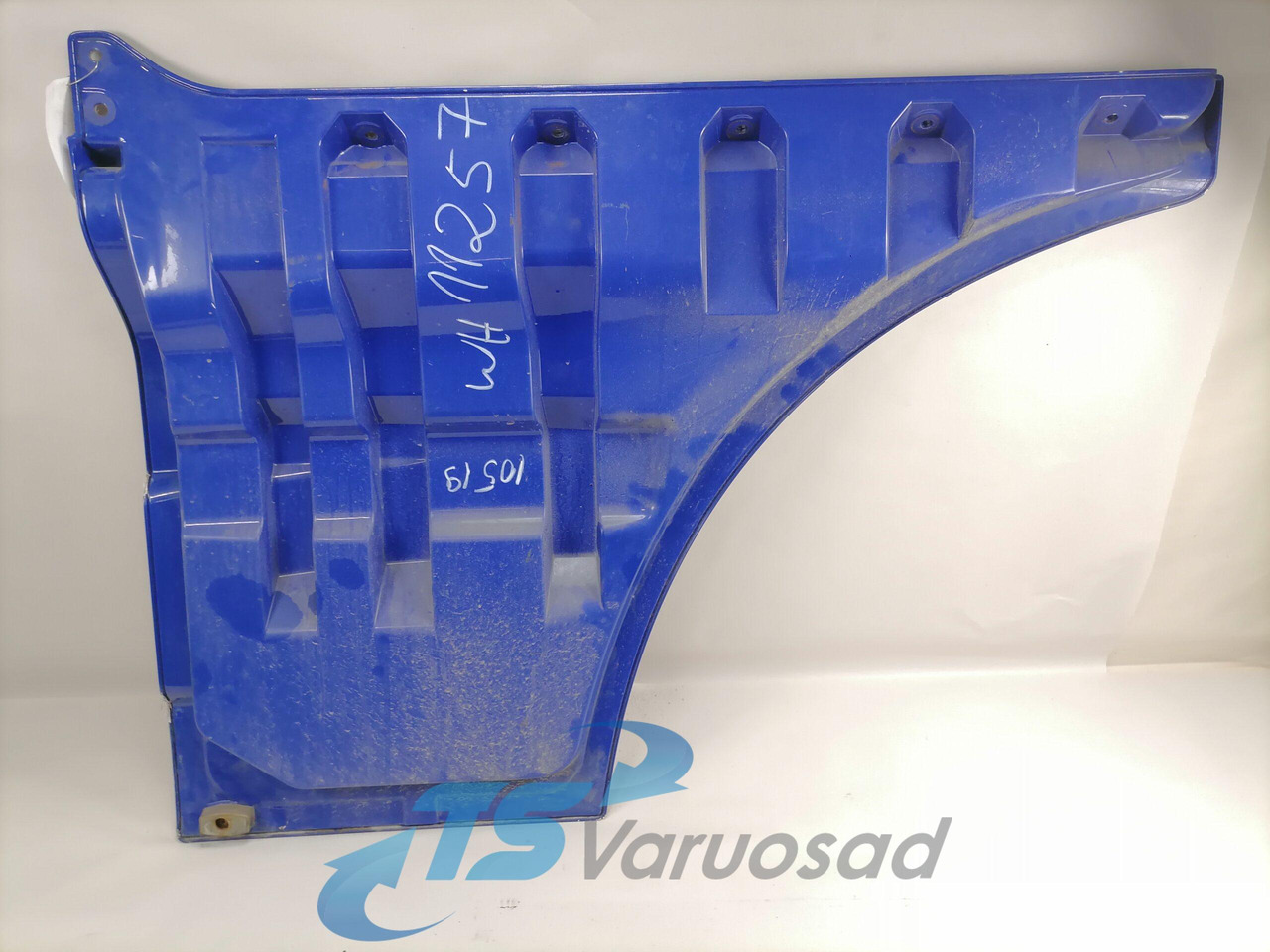 MAN Ukse pikendus, parem 81626100018 - Двері та запчастини в категорії Вантажівки: фото 2 MAN Ukse pikendus, parem 81626100018 - Двері та запчастини в категорії Вантажівки: фото 2