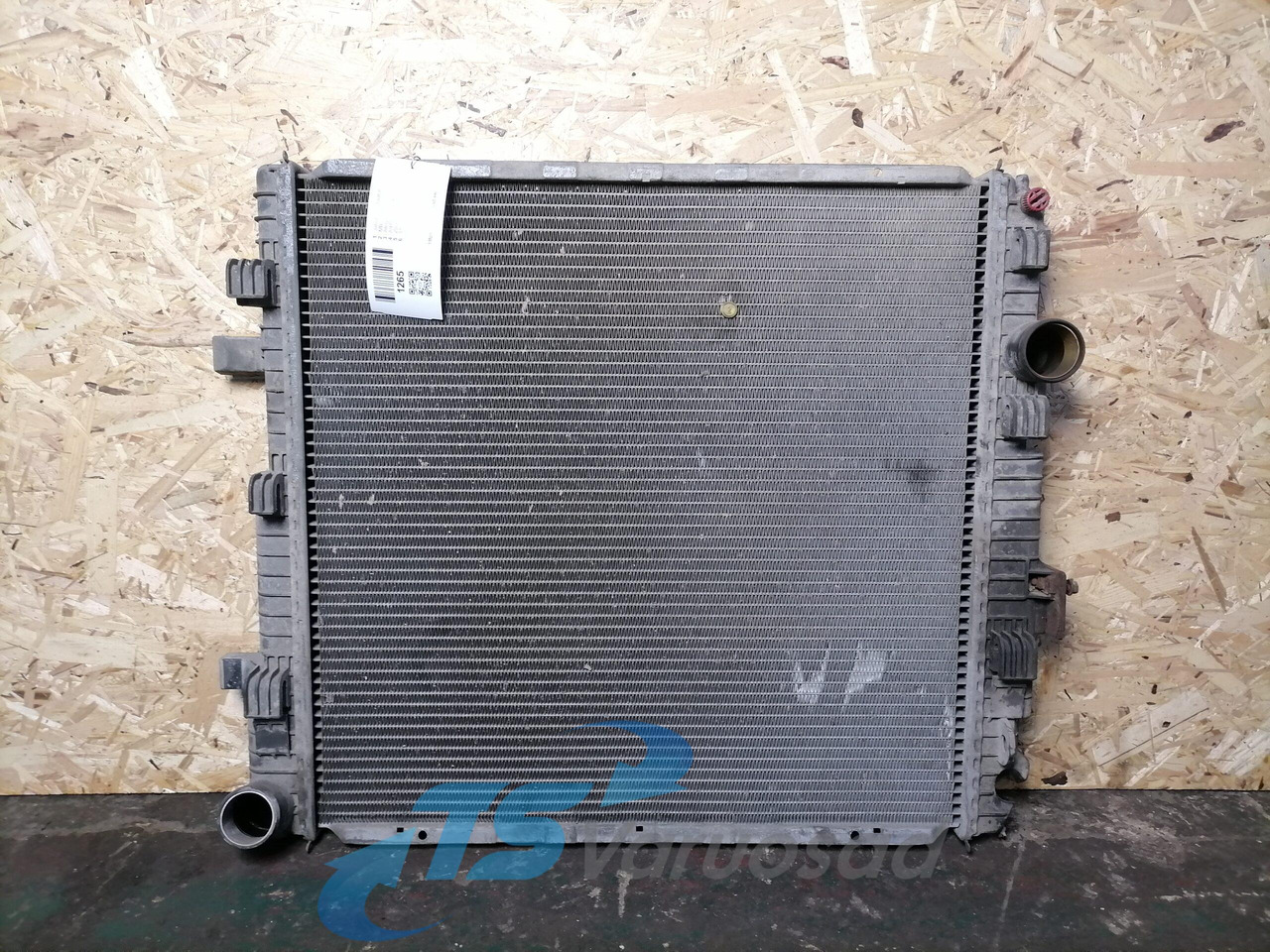MB Cooling radiator A9705000403 - Радіатор в категорії Вантажівки: фото 1 MB Cooling radiator A9705000403 - Радіатор в категорії Вантажівки: фото 1