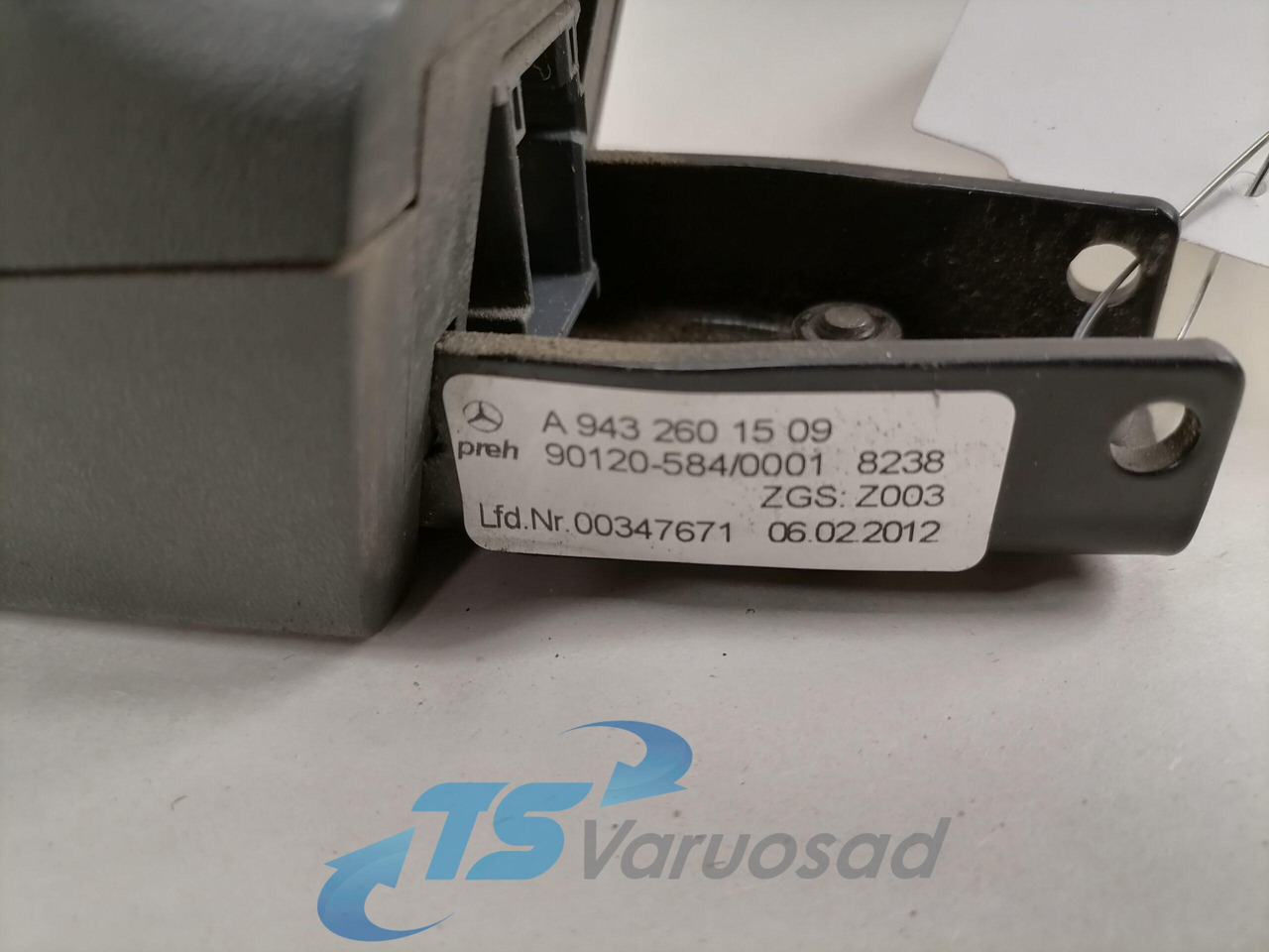 MB Gear control 9432601509 - Коробка передач та запчастини в категорії Вантажівки: фото 4 MB Gear control 9432601509 - Коробка передач та запчастини в категорії Вантажівки: фото 4