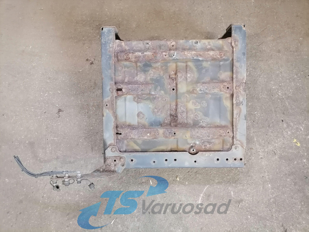 Mercedes-Benz Battery box A9415400916 - Аккумулятор в категорії Вантажівки: фото 4 Mercedes-Benz Battery box A9415400916 - Аккумулятор в категорії Вантажівки: фото 4
