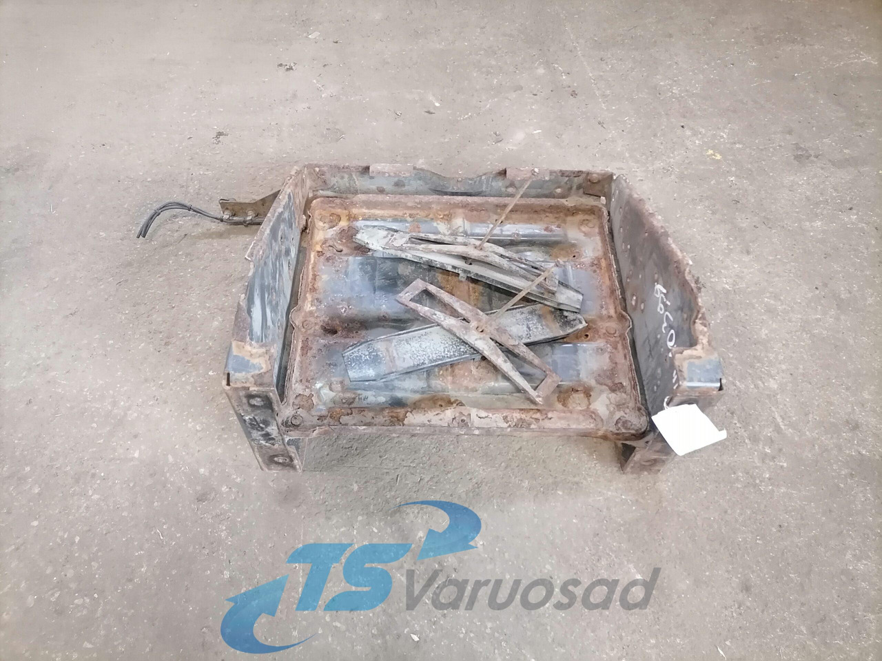 Mercedes-Benz Battery box A9415400916 - Аккумулятор в категорії Вантажівки: фото 2 Mercedes-Benz Battery box A9415400916 - Аккумулятор в категорії Вантажівки: фото 2