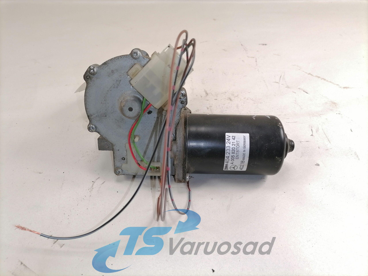Mercedes-Benz Kojamehe mootor A0058202142 - Склоочисник в категорії Вантажівки: фото 2 Mercedes-Benz Kojamehe mootor A0058202142 - Склоочисник в категорії Вантажівки: фото 2
